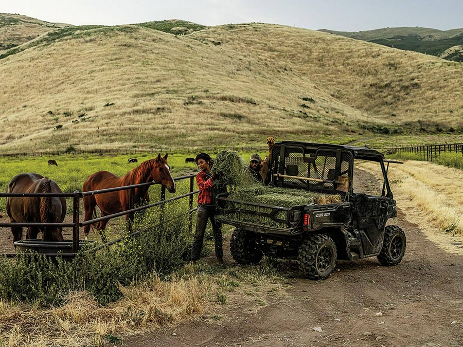 2024 Can-Am™ Defender XT HD9