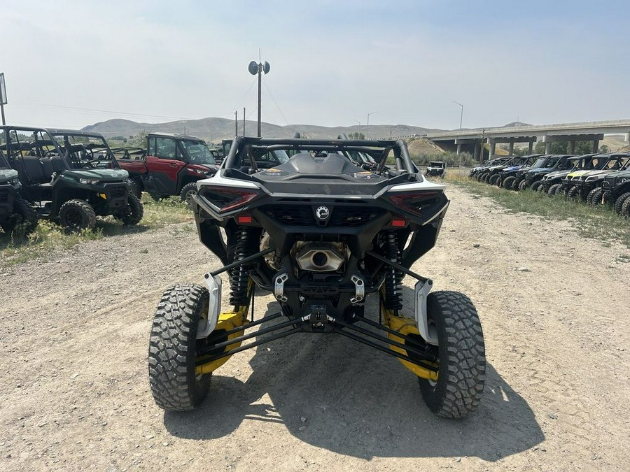 2024 Can-Am® Maverick R 999T DCT