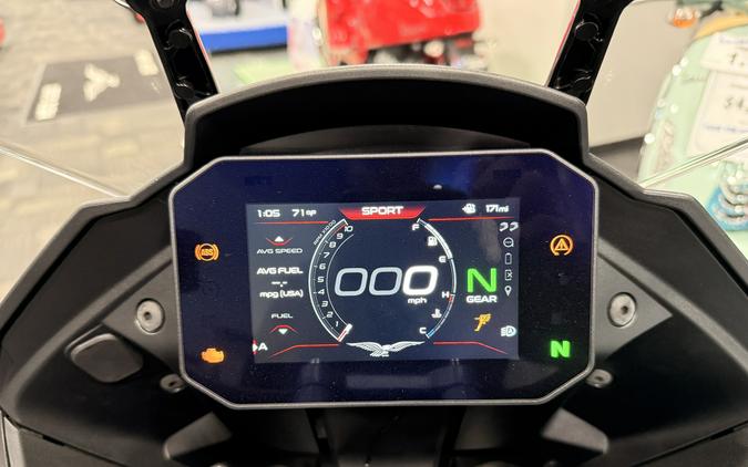 2025 Moto Guzzi V100 Mandello