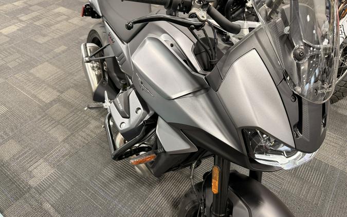 2025 Moto Guzzi V100 Mandello