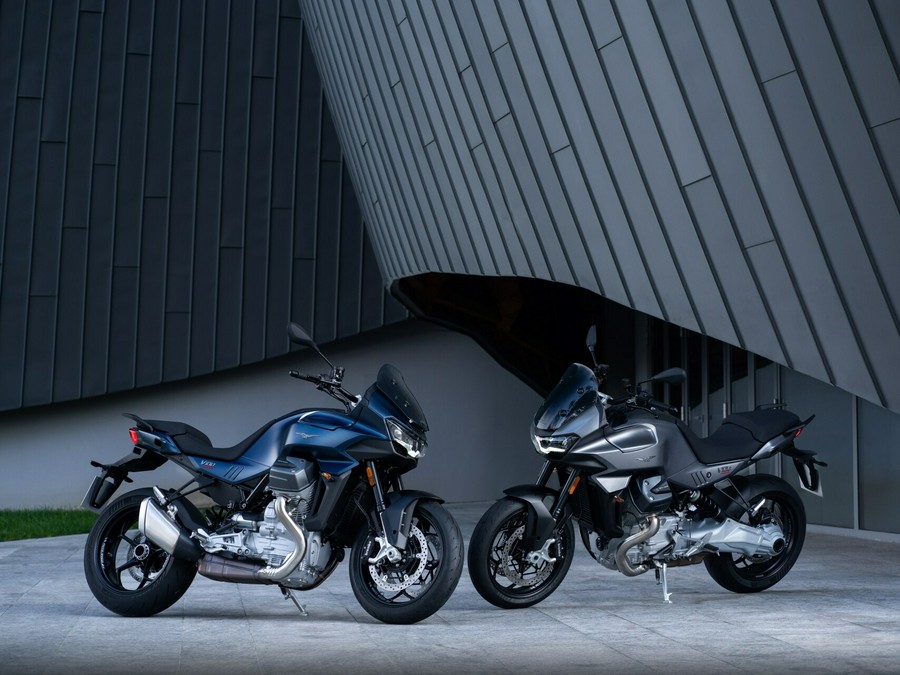 2025 Moto Guzzi V100 Mandello