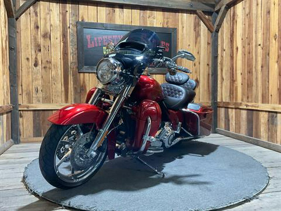 2013 Harley-Davidson CVO™ Road King® 110th Anniversary Edition