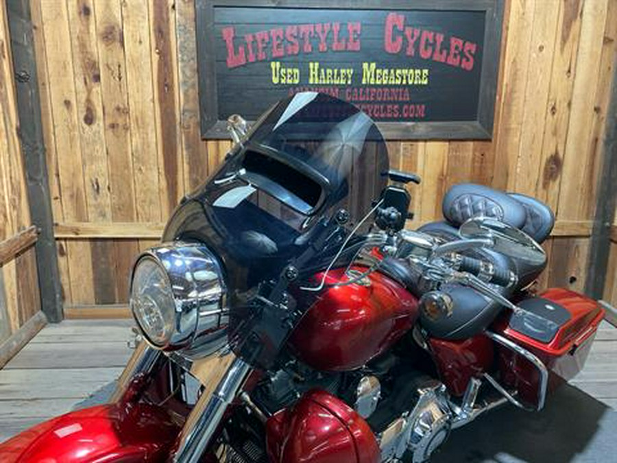 2013 Harley-Davidson CVO™ Road King® 110th Anniversary Edition