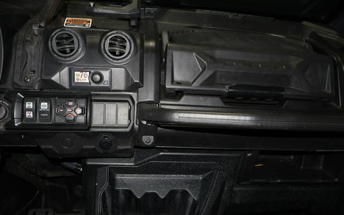 2021 Can-Am Defender Limited HD10