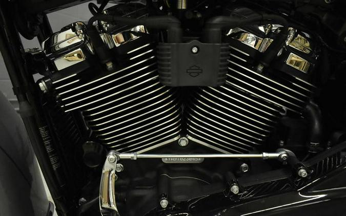 2025 Harley-Davidson® FLHC - Heritage Classic
