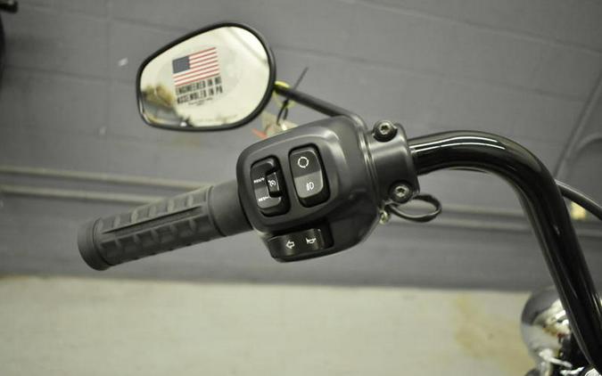 2025 Harley-Davidson® FLHC - Heritage Classic