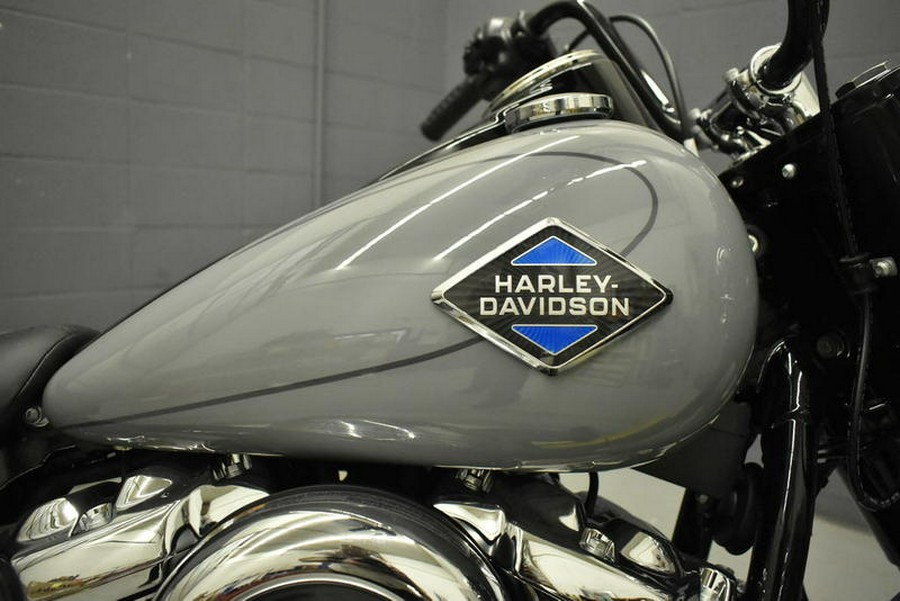2025 Harley-Davidson® FLHC - Heritage Classic