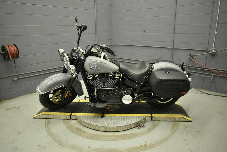 2025 Harley-Davidson® FLHC - Heritage Classic