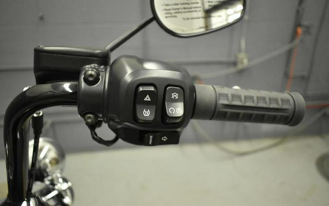 2025 Harley-Davidson® FLHC - Heritage Classic