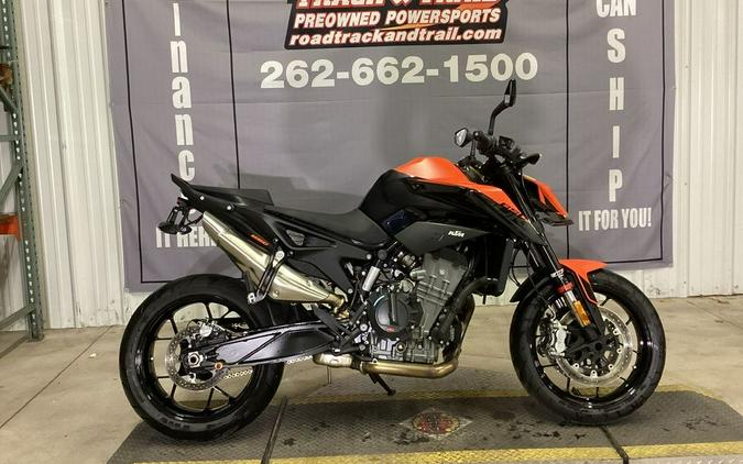 2021 KTM 890 Duke First Look Preview