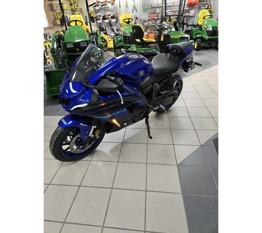 2024 Yamaha YZF-R7 *No Freight, Set Up, or Doc Fees!*
