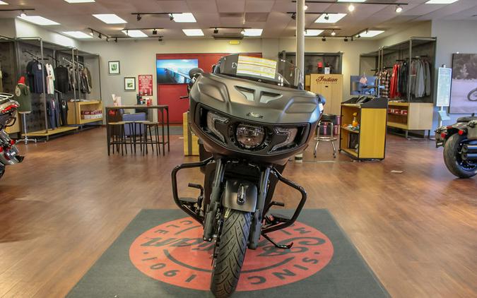 2026 Indian Motorcycle® Challenger® Dark Horse® Black Smoke