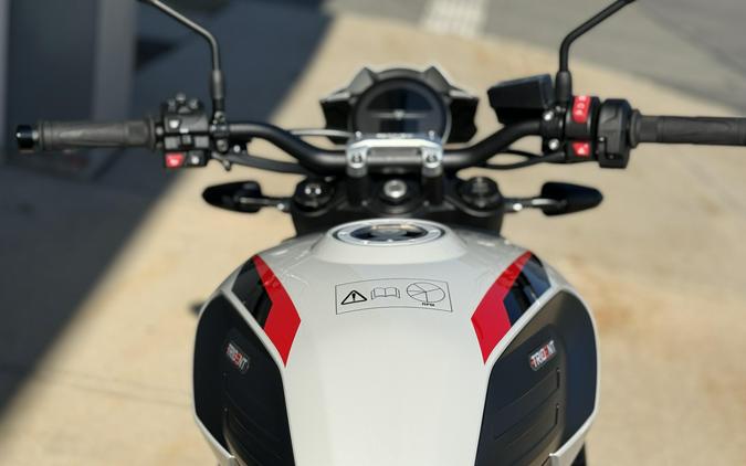 2026 Triumph Trident 800