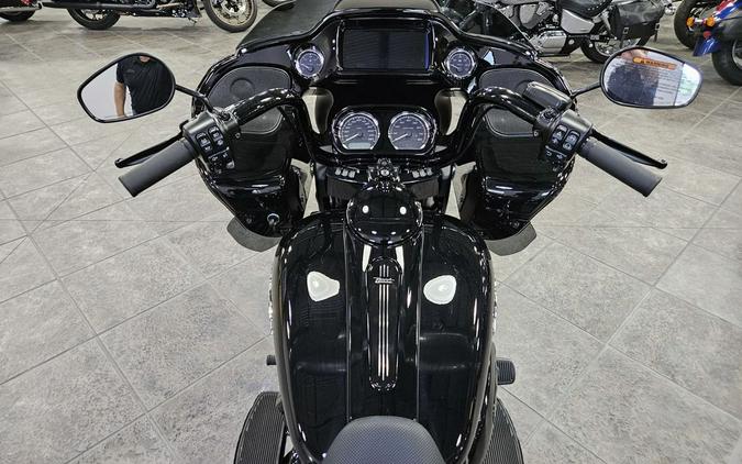 2024 Harley-Davidson® FLTRT - Road Glide® 3