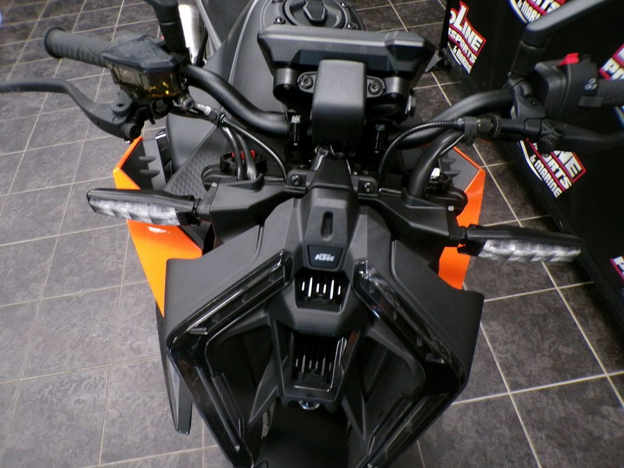 2024 KTM 990 Duke