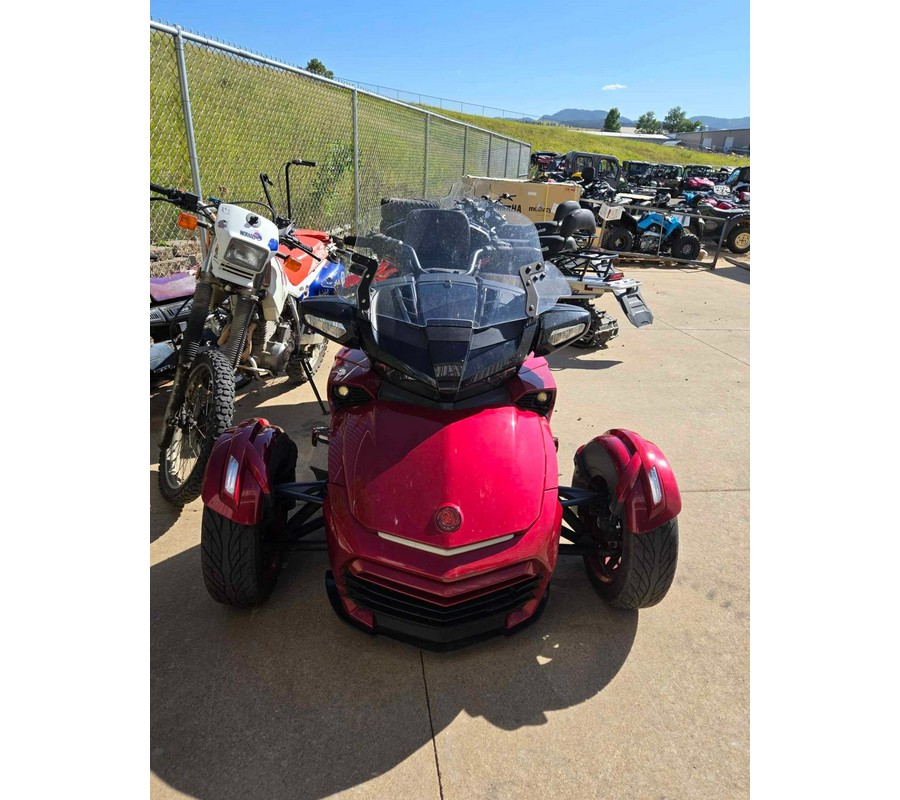 2016 Can-Am Spyder F3-T SE6 w/ Audio System