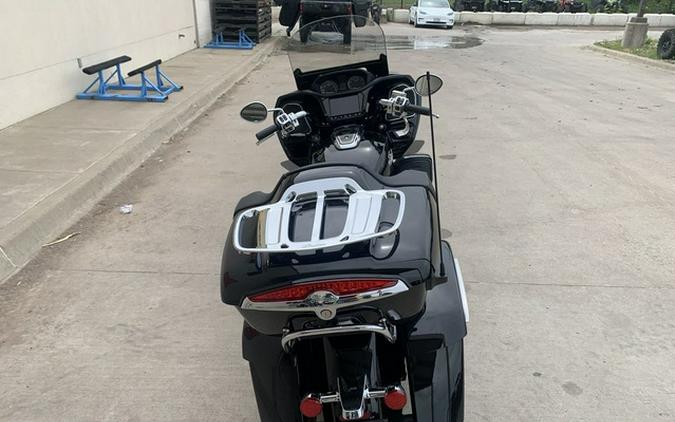 2023 Indian Pursuit Limited with Premium Package Black Metallic