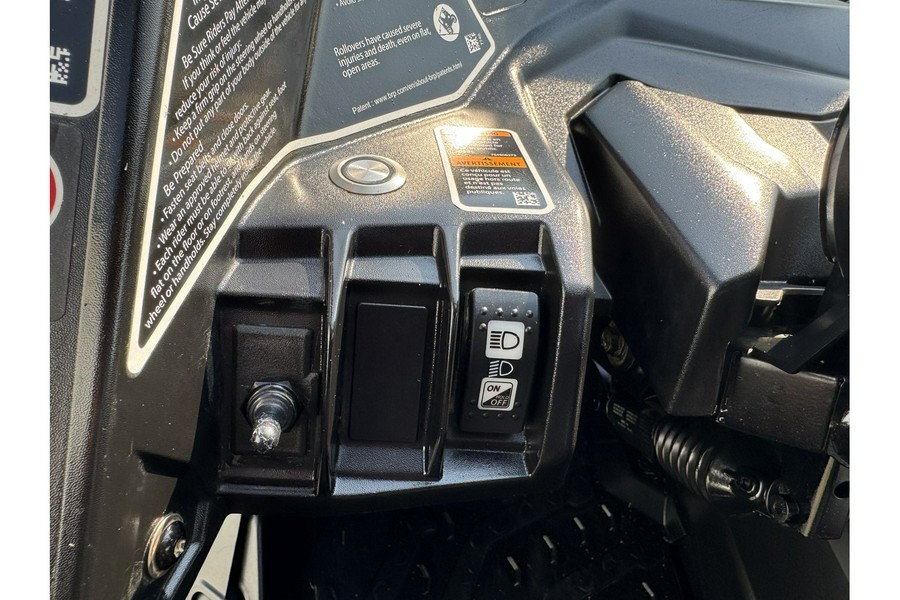 2024 MAVERICK X3 DS TURBO - Can-Am