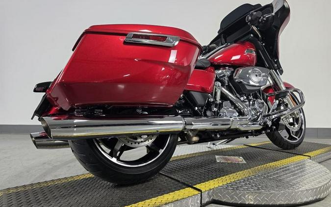 2025 Harley-Davidson® FLHX - Street Glide®