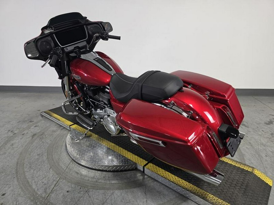 2025 Harley-Davidson® FLHX - Street Glide®