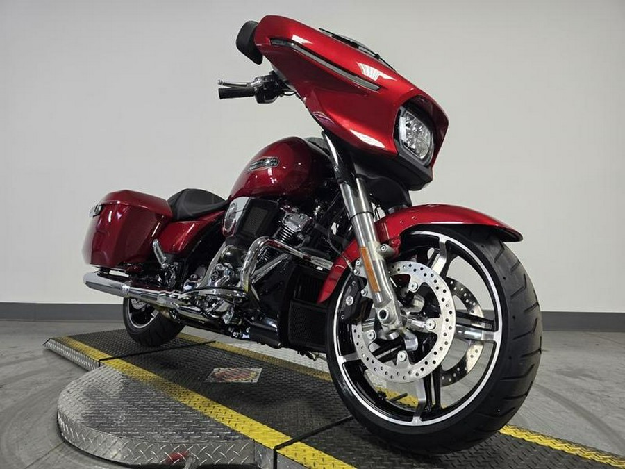 2025 Harley-Davidson® FLHX - Street Glide®