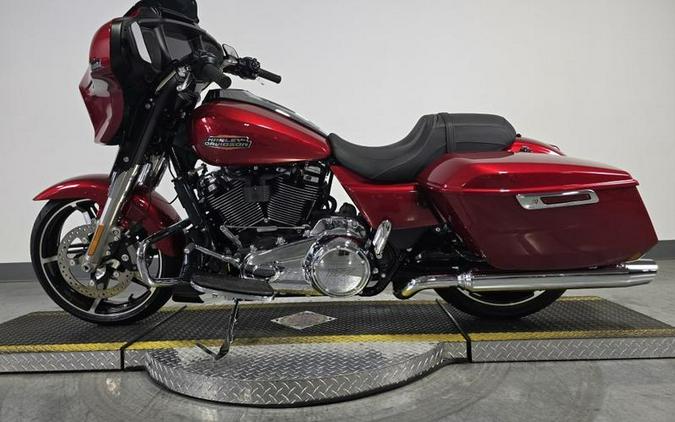 2025 Harley-Davidson® FLHX - Street Glide®