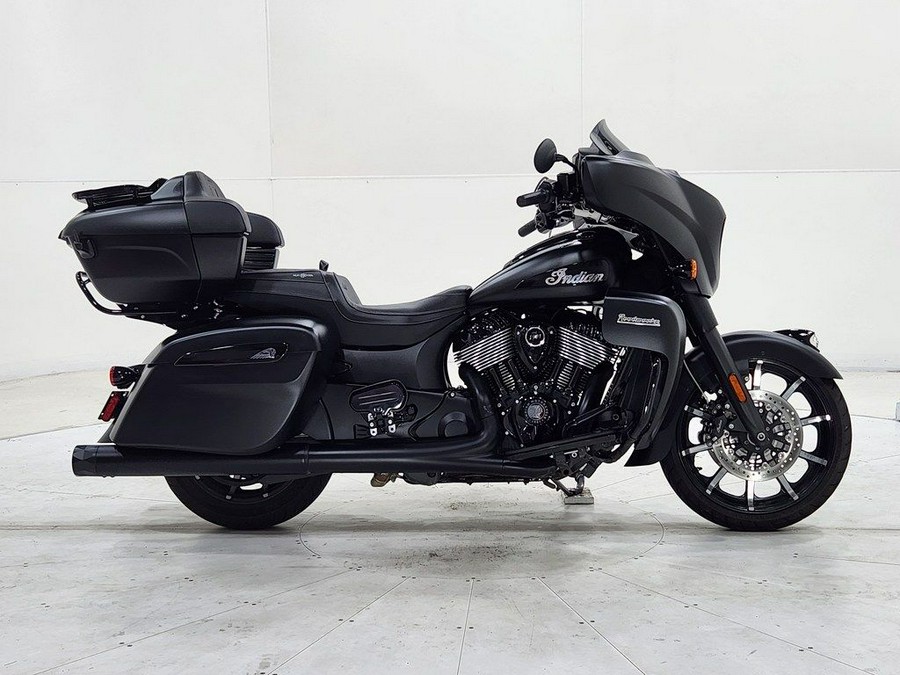 2023 Indian Motorcycle® Roadmaster® Dark Horse® Black Smoke