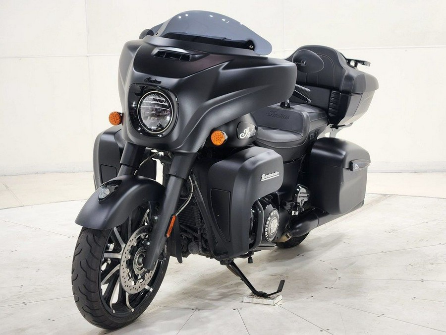 2023 Indian Motorcycle® Roadmaster® Dark Horse® Black Smoke