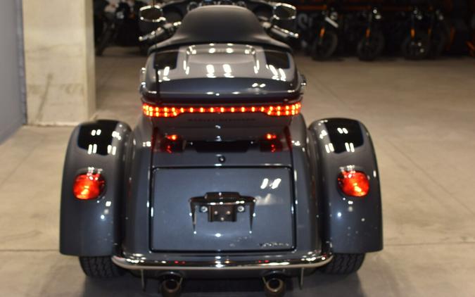 2022 Harley-Davidson Tri Glide Ultra FLHTCUTG