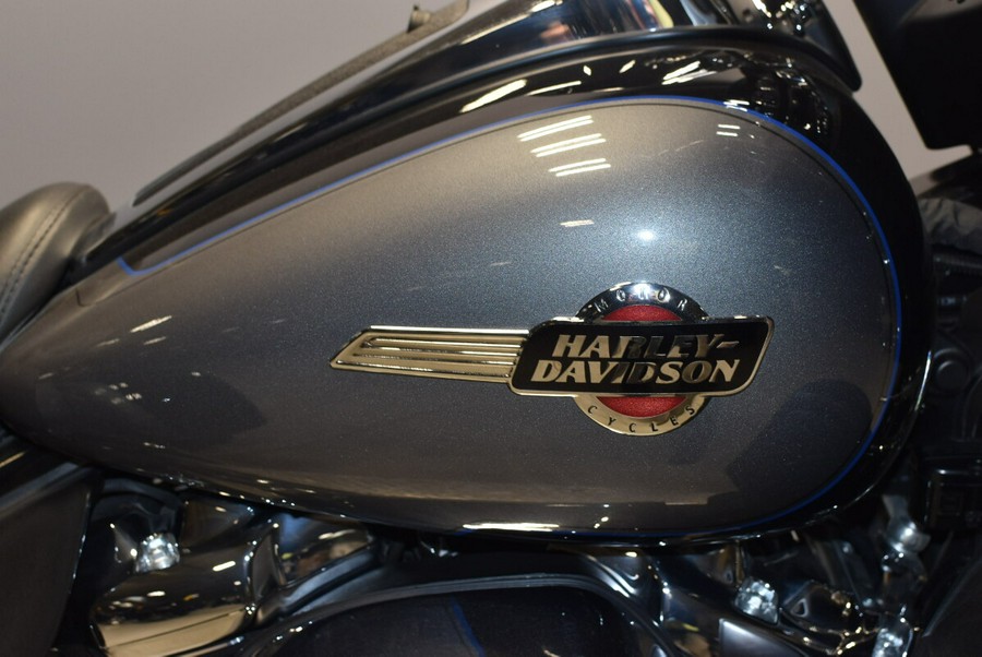 2022 Harley-Davidson Tri Glide Ultra FLHTCUTG