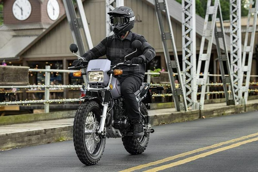 2027 TW200 - Yamaha