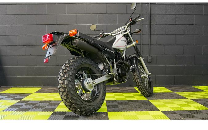 2027 TW200 - Yamaha