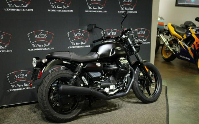 2021 Moto Guzzi V7 Stone