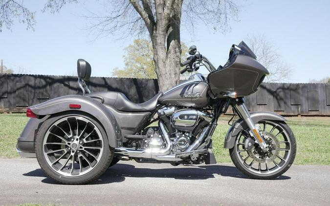 2023 Harley-Davidson® FLTRT - Road Glide® 3