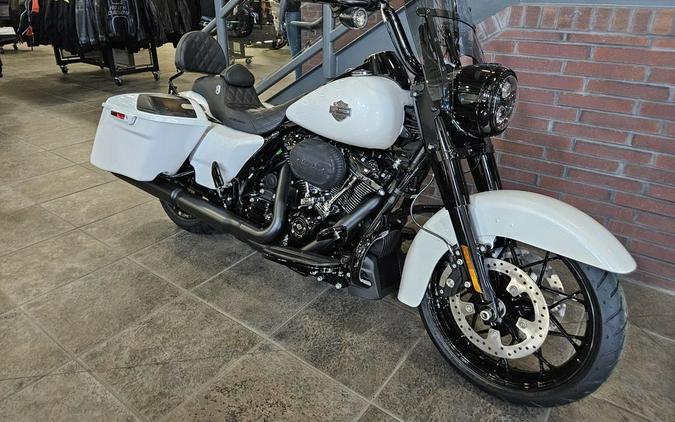 2024 Harley-Davidson® FLHRXS - Road King® Special