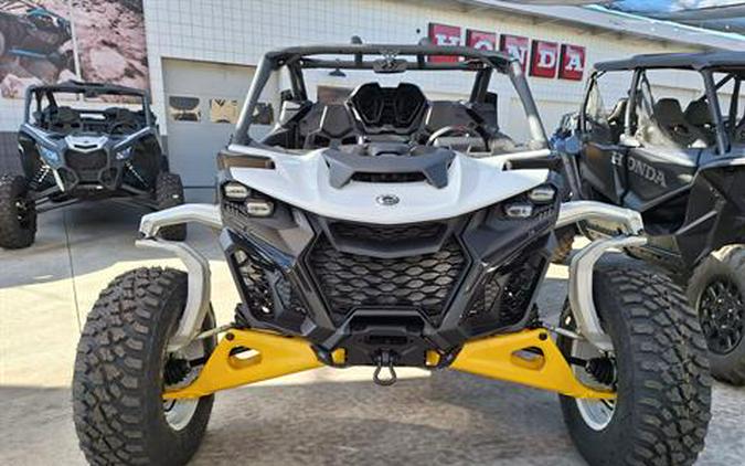 2024 Can-Am Maverick R