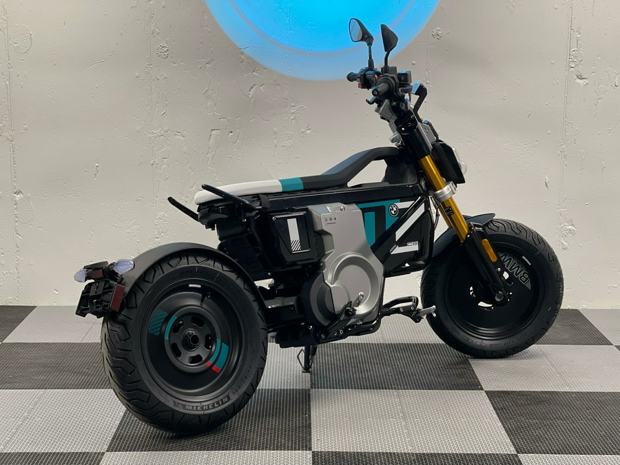 2024 BMW CE 02