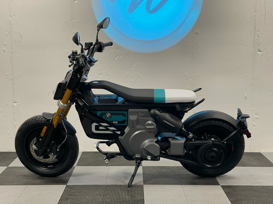 2024 BMW CE 02
