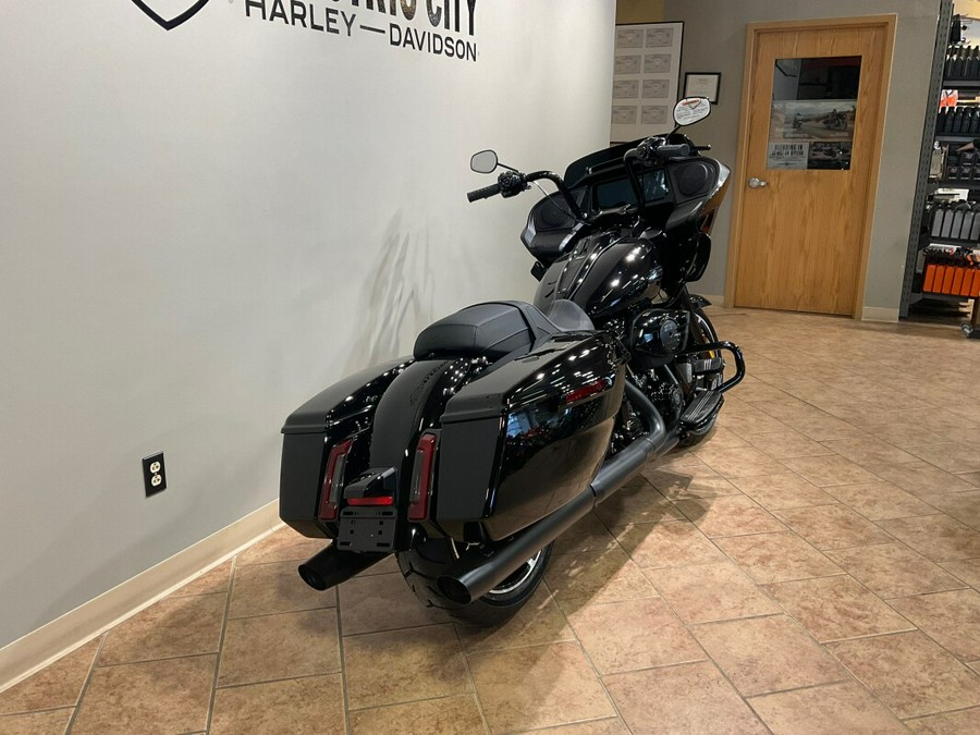 2024 Harley-Davidson®FLTRX Road Glide® Vivid Black