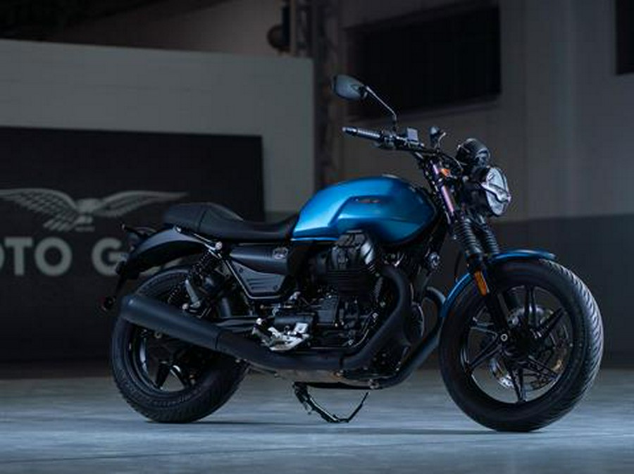 2026 Moto Guzzi V7 Stone