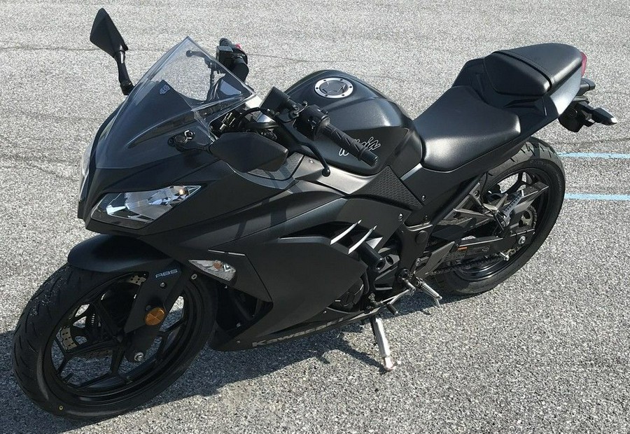 2016 Kawasaki Ninja® 300 ABS