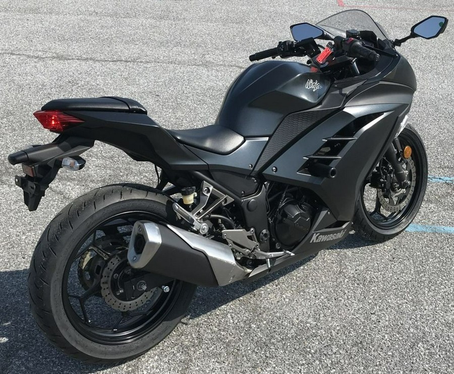 2016 Kawasaki Ninja® 300 ABS