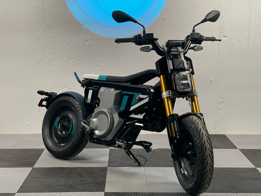 2024 BMW CE 02