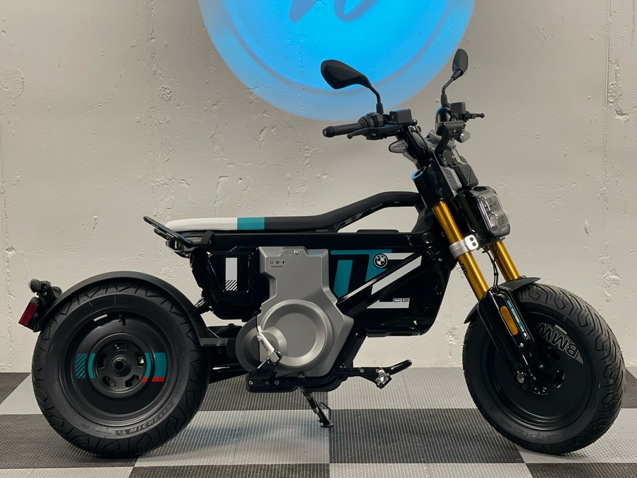 2024 BMW CE 02