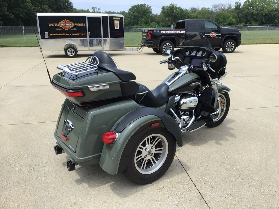 2021 FLHTCUTG Tri Glide® Ultra