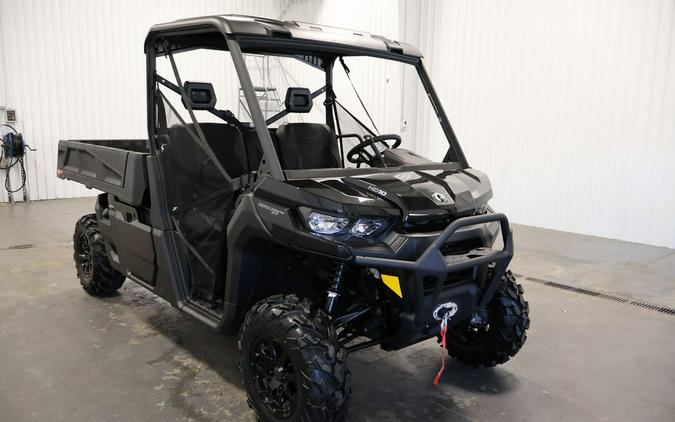 2026 Can-Am® Defender PRO XT HD10