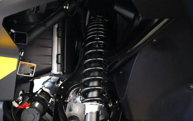 2026 Can-Am® Defender PRO XT HD10