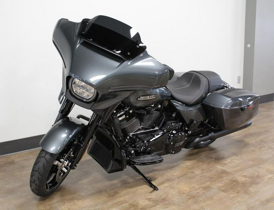 2025 Harley-Davidson® FLHX - Street Glide®