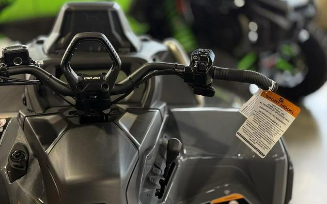 2026 Can-Am® Outlander X mr 1000R Granite Grey