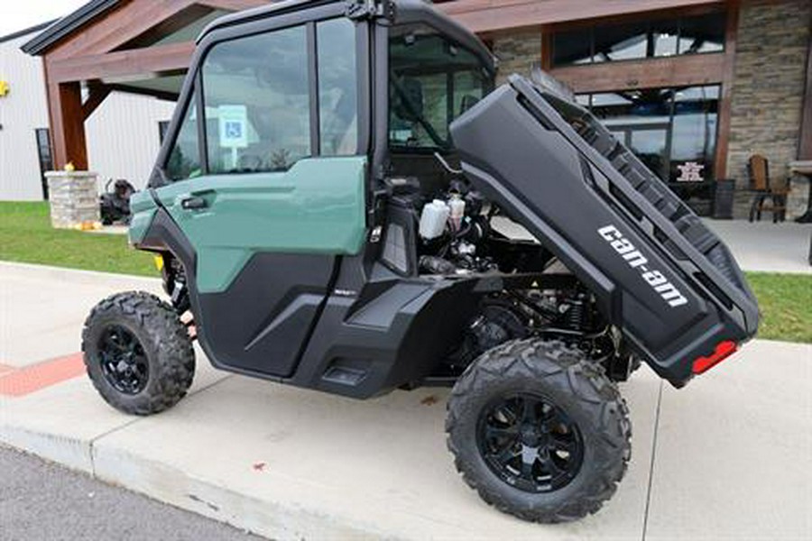 2026 Can-Am Defender DPS CAB